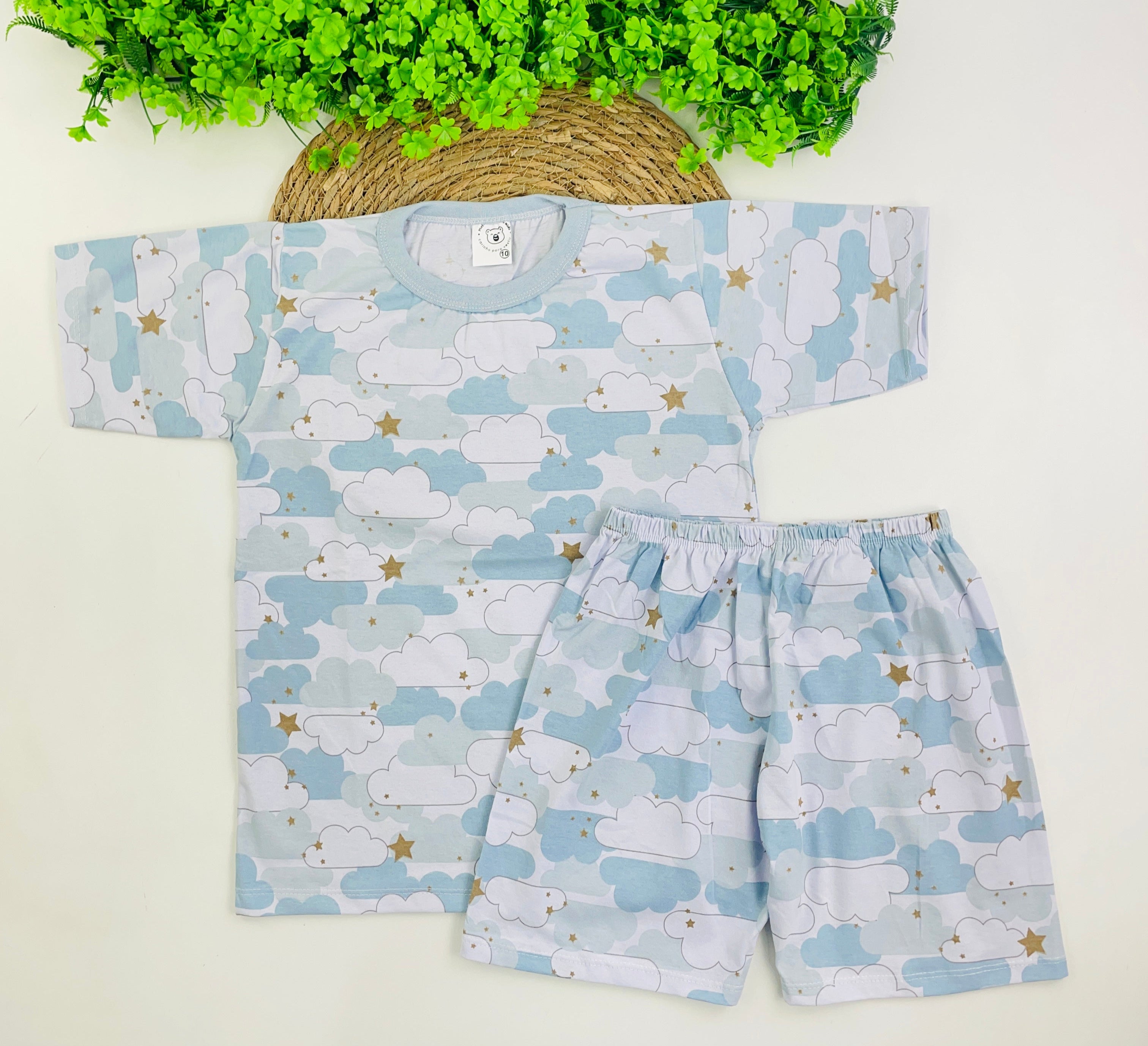 Pijama Meia Manga Mafessoni Nuvens