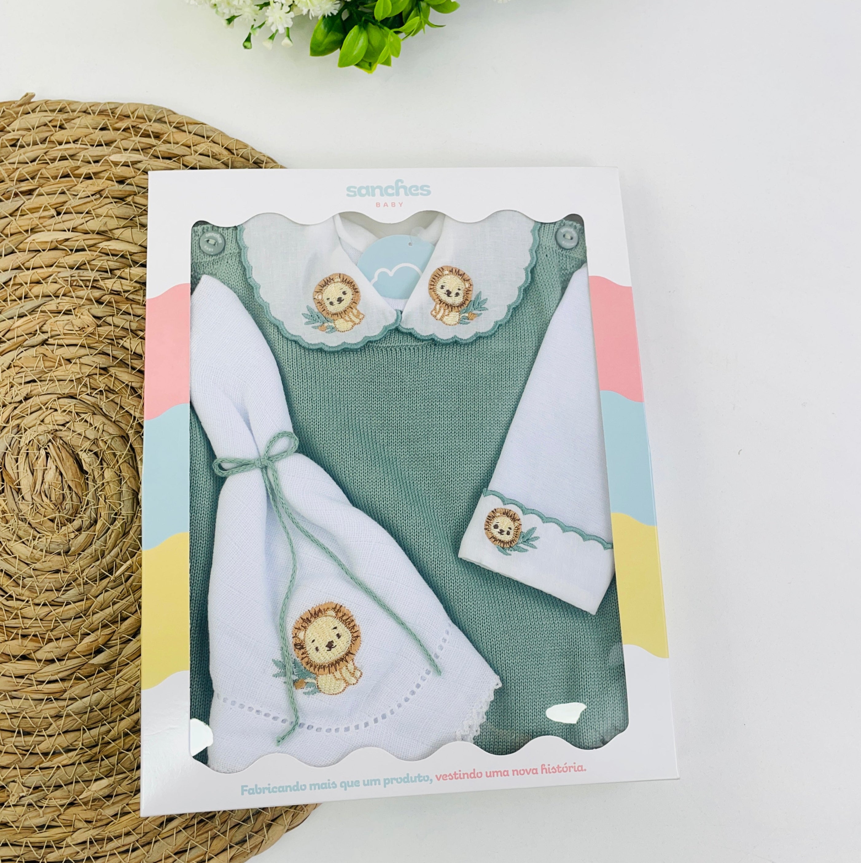 Conjunto Sanches Baby Bordado Em Tricot 3 Peças
