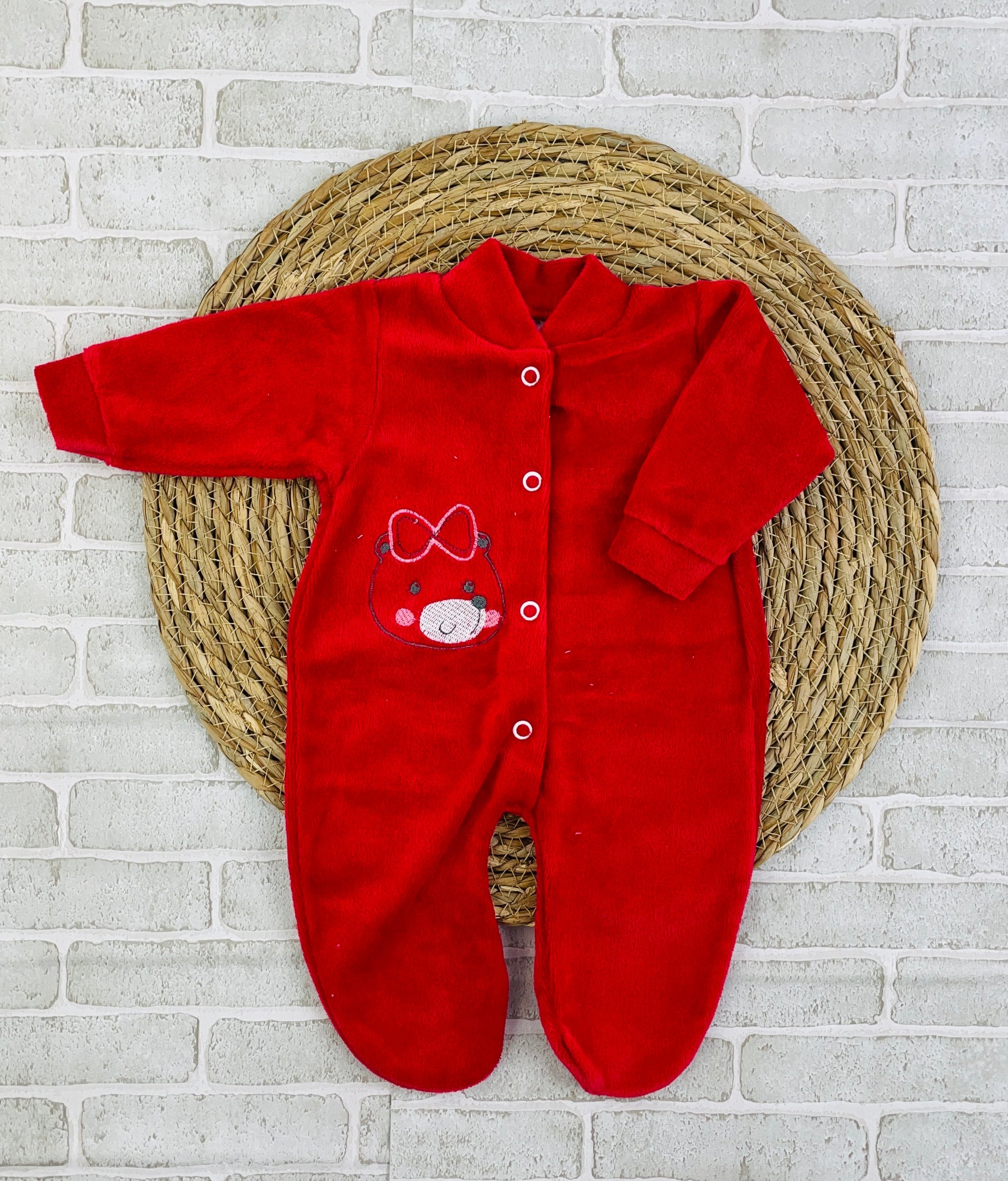 Macacão Plush Ursa Vermelho Bordado