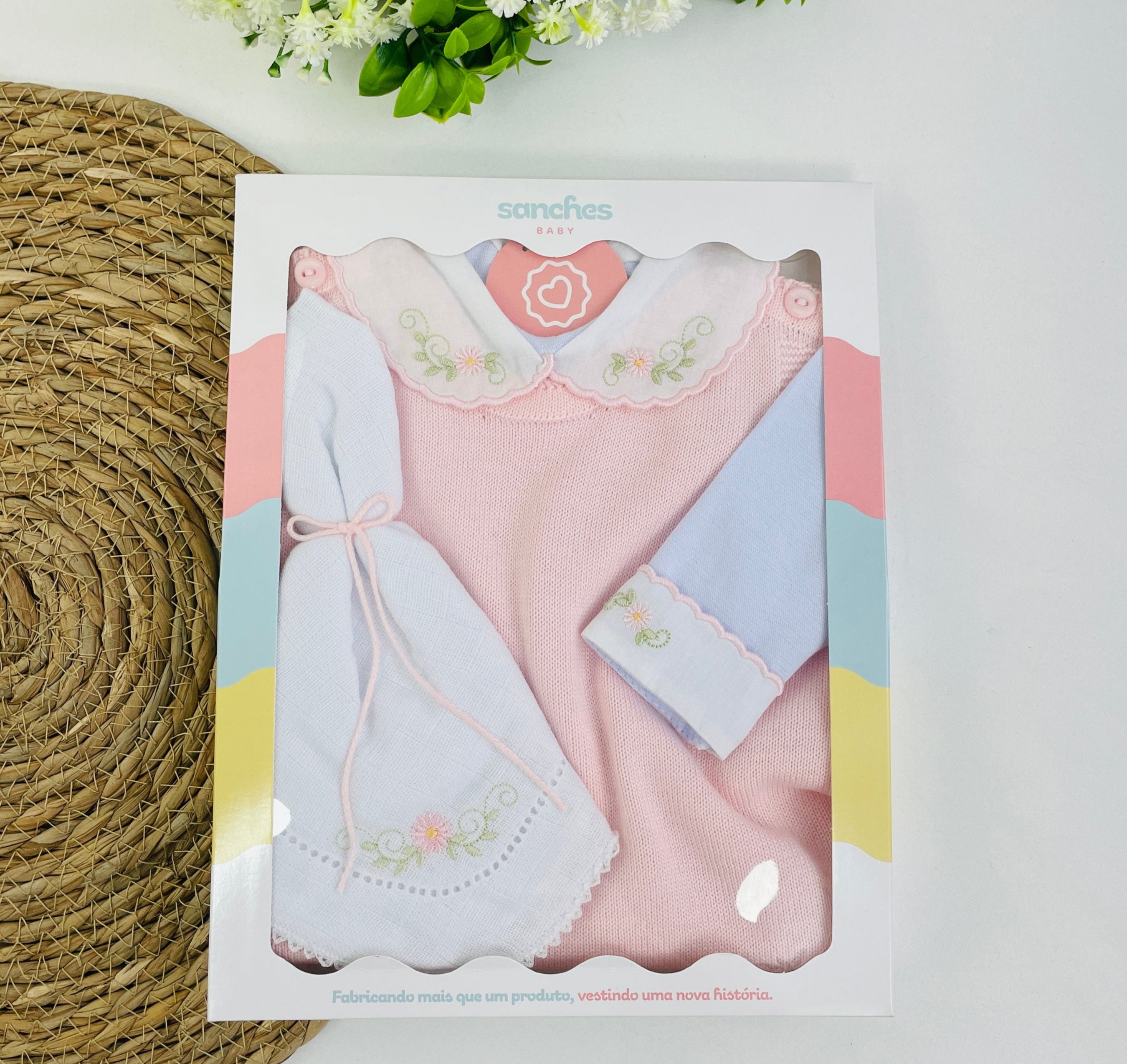 Conjunto Sanches Baby Bordado Em Tricot 3 Peças