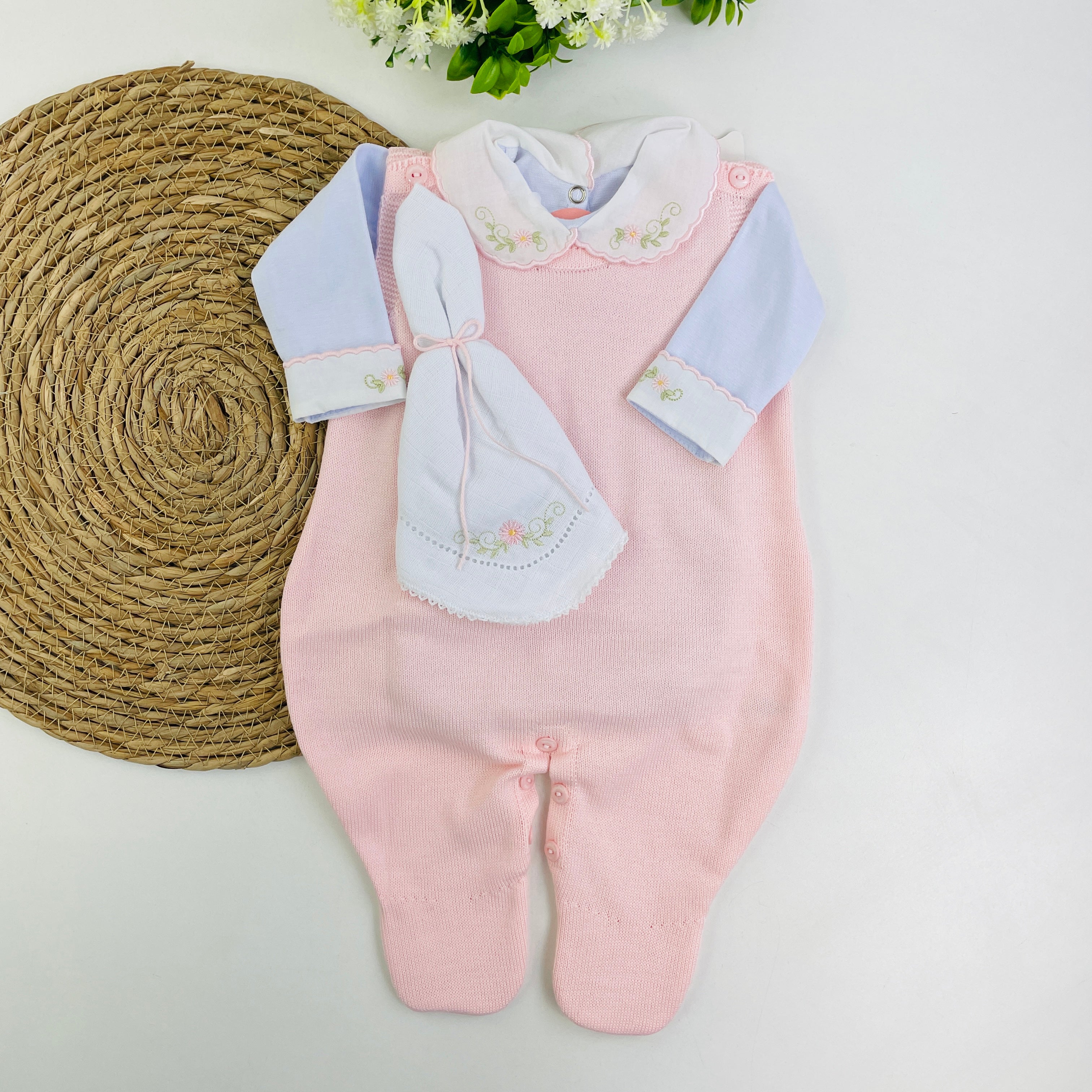 Conjunto Sanches Baby Bordado Em Tricot 3 Peças