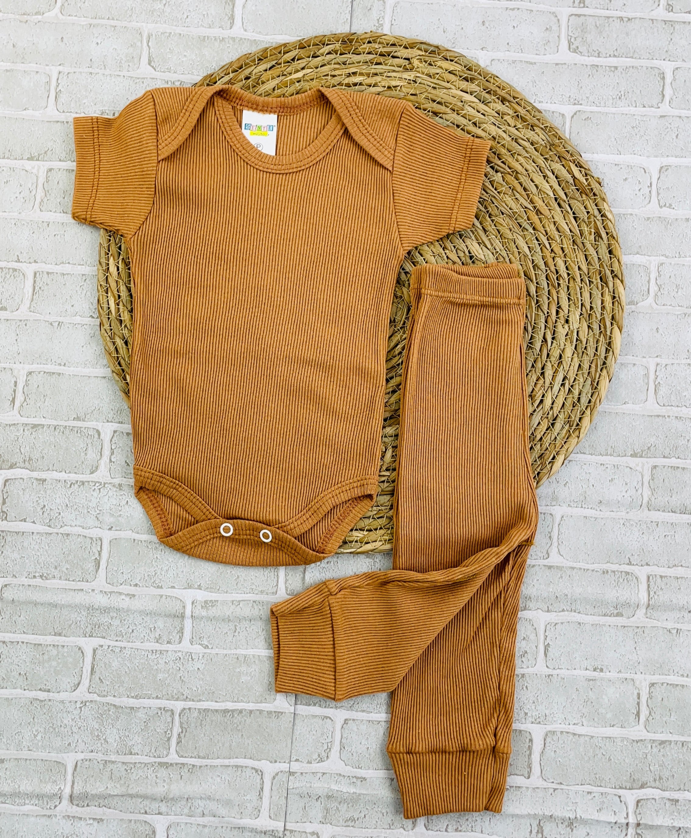 Conjunto Manga Curta Ribana Marrom