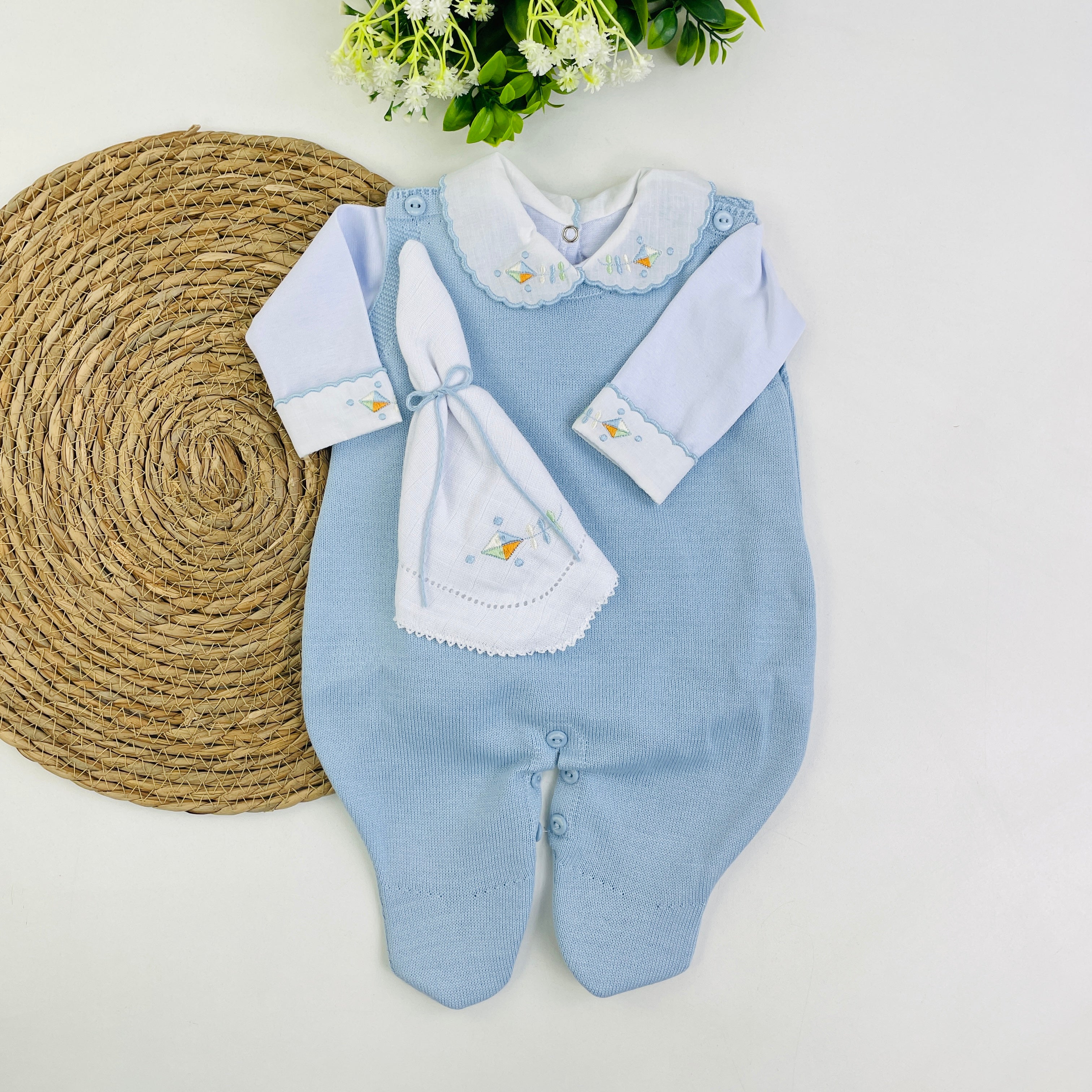Conjunto Sanches Baby Bordado Em Tricot 3 Peças