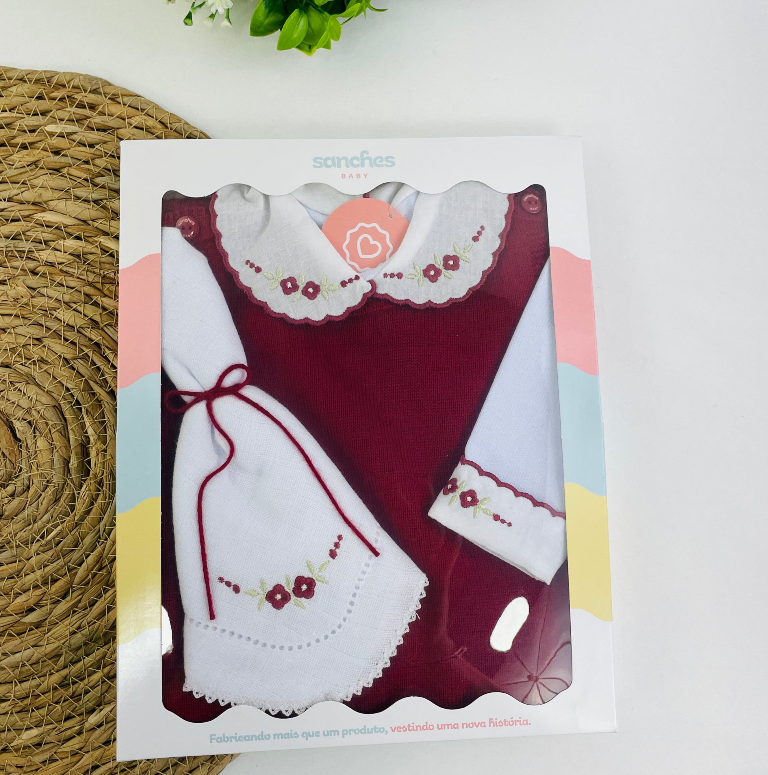Conjunto Sanches Baby Bordado Em Tricot 3 Peças