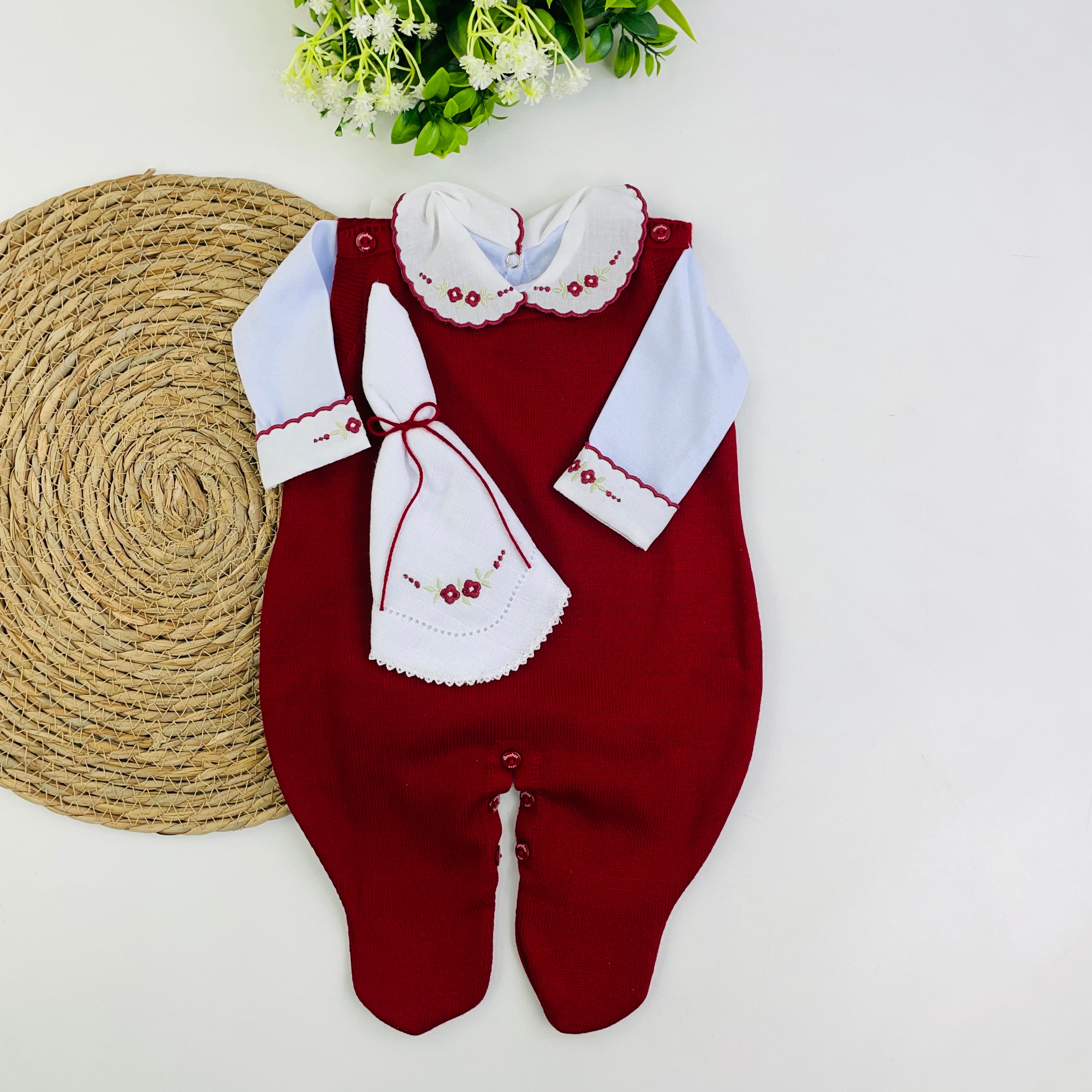 Conjunto Sanches Baby Bordado Em Tricot 3 Peças
