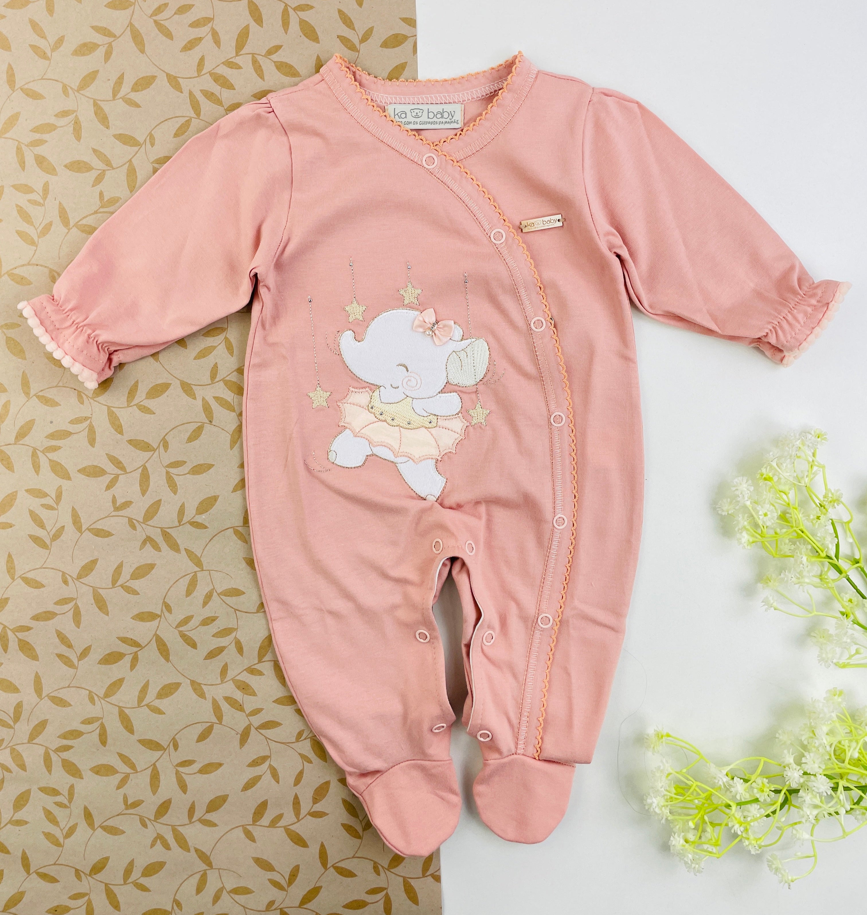 Macacão Manga Longa Feminino Bichinhos Bordados