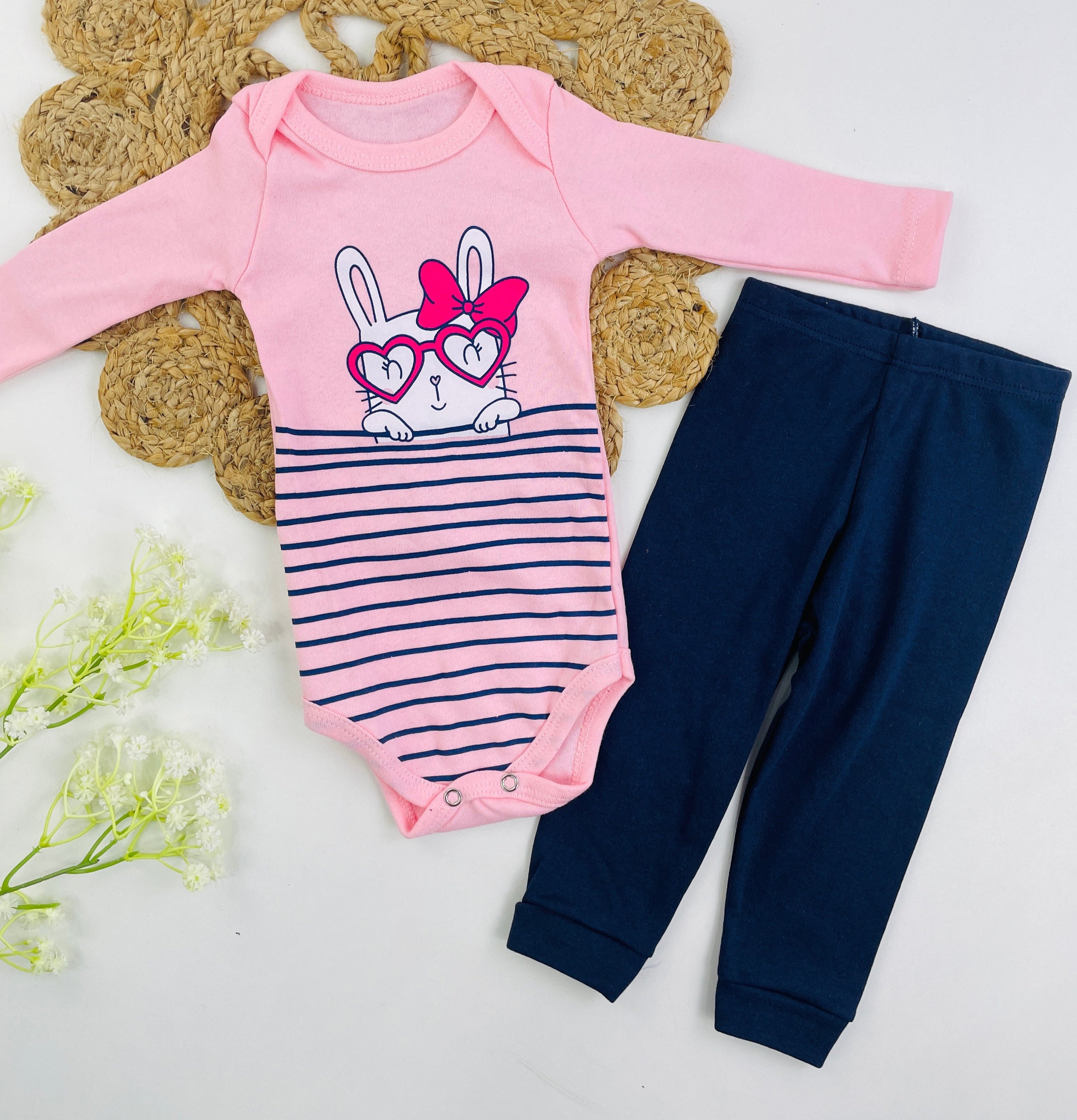 Conjunto Coelha Body Manga Longa e Calça
